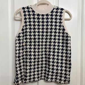 Houndstooth Sleeveless Top - dark Grey and White